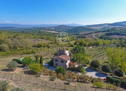 House for 625 000 euro in Todi, Italy