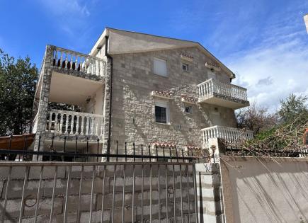 Villa für 550 000 euro in Budva, Montenegro