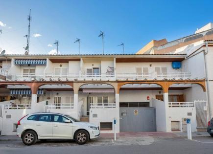 Townhouse for 127 260 euro in Torrevieja, Spain