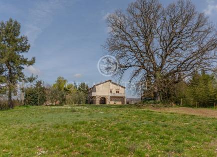 House for 430 000 euro in Montegabbione, Italy
