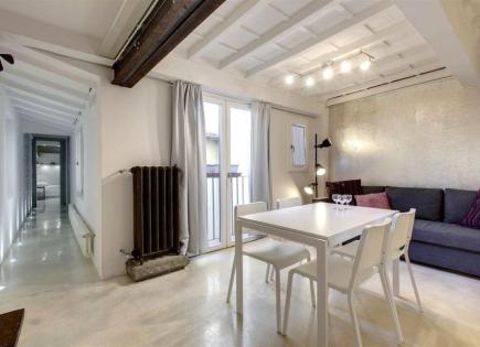 Flat for 460 000 euro in Florence, Italy