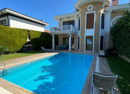 Villa para 4 500 euro por mes en Antalya, Turquia