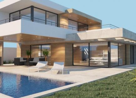 Villa for 795 000 euro in Ciudad Quesada, Spain