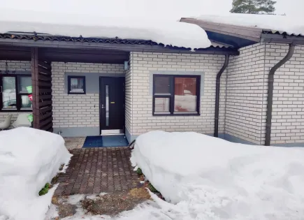 Casa adosada para 9 500 euro en Kuopio, Finlandia
