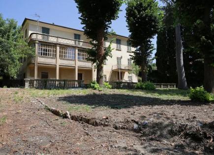 House for 1 200 000 euro in Genova, Italy