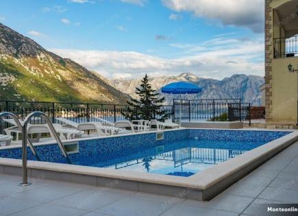 Villa für 950 000 euro in Herceg-Novi, Montenegro