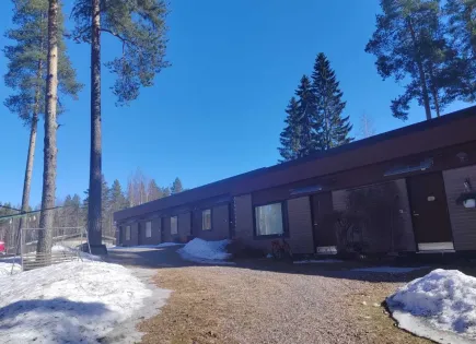 Casa adosada para 11 000 euro en Mänttä, Finlandia
