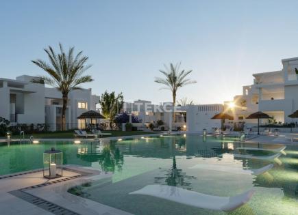 Apartment for 431 000 euro in Estepona, Spain