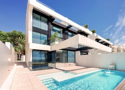 Townhouse for 2 250 000 euro in El Campello, Spain