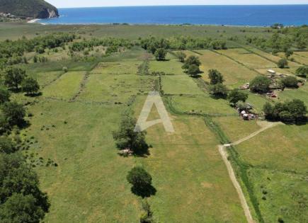 Grundstück für 887 000 euro in Buljarica, Montenegro