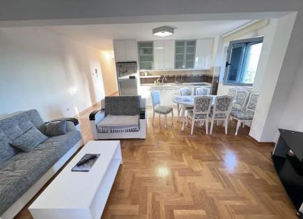 Flat for 165 000 euro in Przno, Montenegro