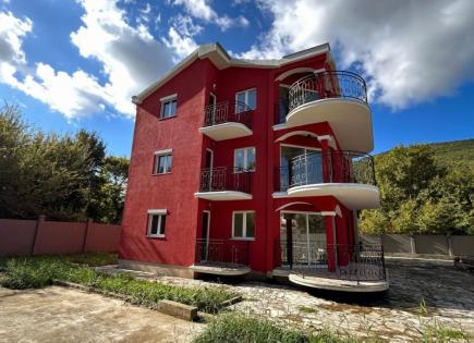 Flat for 150 000 euro in Lastva, Montenegro