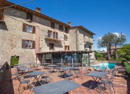 Haus für 1 700 000 euro in Passignano sul Trasimeno, Italien