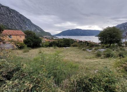 Terreno para 200 000 euro en Risan, Montenegro