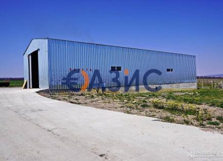 Propiedad comercial para 690 000 euro en Bata, Bulgaria