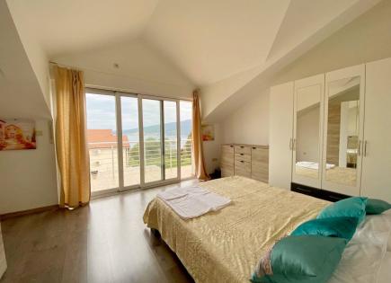 Flat for 330 000 euro in Herceg-Novi, Montenegro