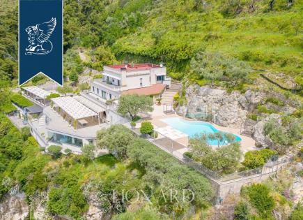 Villa for 4 200 000 euro in Salerno, Italy