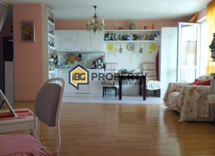 Flat for 249 000 euro in Saints Constantine and Helena, Bulgaria