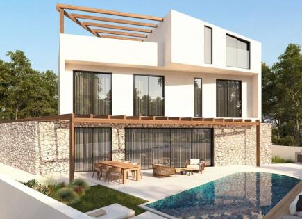 Villa for 850 000 euro in Protaras, Cyprus
