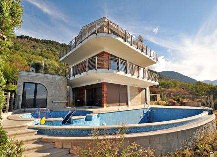 Villa for 1 050 000 euro in Kotor, Montenegro