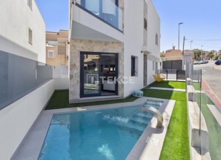 Villa für 660 000 euro in Torrevieja, Spanien