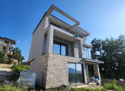 Villa for 600 000 euro in Tivat, Montenegro