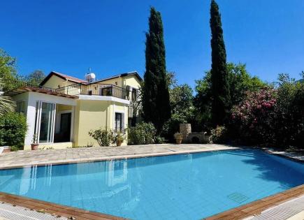Villa for 428 900 euro in Alsancak, Cyprus