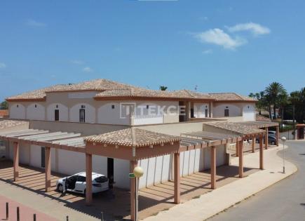 Gewerbeimmobilien für 1 500 000 euro in Cartagena, Spanien