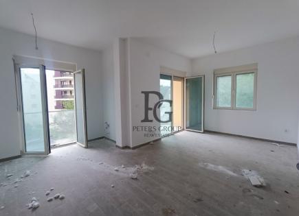 Appartement pour 145 000 Euro à Becici, Monténégro