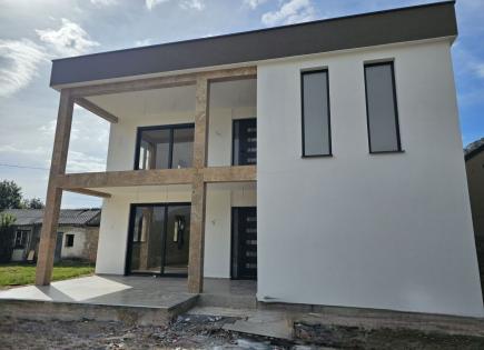 Casa para 200 000 euro en Šušanj, Montenegro