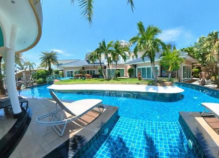 Villa for 1 246 600 euro in Pattaya, Thailand