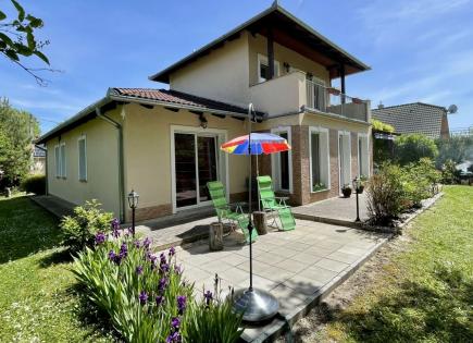 House for 750 000 euro in Gyenesdias, Hungary