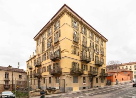 Flat for 69 000 euro in Turin, Italy