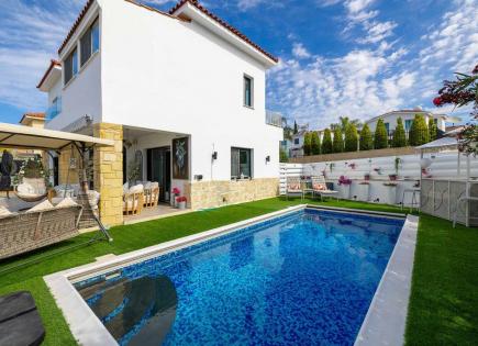 Villa for 650 000 euro in Paphos, Cyprus
