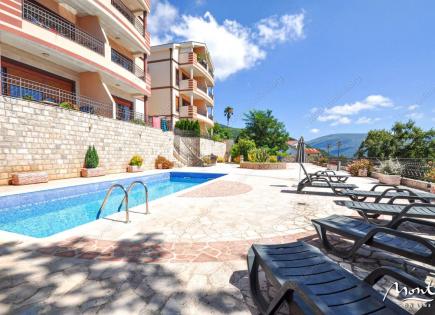 Penthouse for 189 000 euro in Herceg-Novi, Montenegro