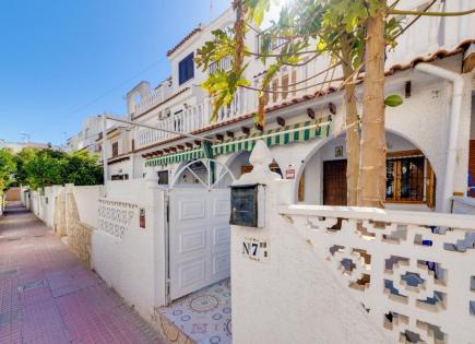 Casa adosada para 144 900 euro en Torrevieja, España