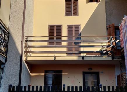 Haus für 120 000 euro in Belluno, Italien