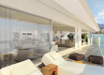 Villa for 5 300 000 euro in Roquebrune Cap Martin, France