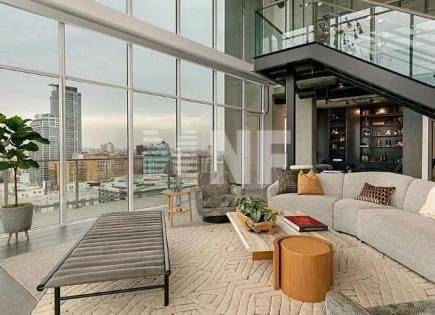 Penthouse for 4 140 692 euro in Los Angeles, USA