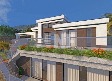 Villa for 2 100 000 euro in Benidorm, Spain
