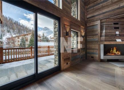 Chalet for 7 500 000 euro in Val-d'Isere, France
