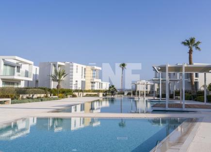 Flat for 699 000 euro in Paphos, Cyprus
