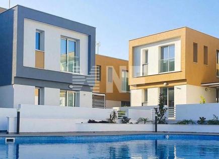 Flat for 295 000 euro in Paphos, Cyprus