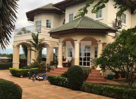 Villa for 307 460 euro in Pattaya, Thailand