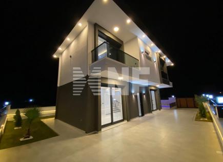 Villa for 515 000 euro in Izmir, Turkey