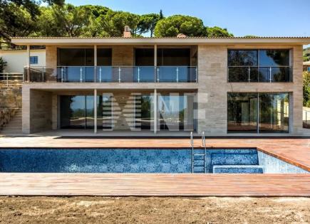 Villa for 1 450 000 euro in Cabrera, Spain