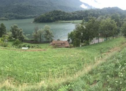 Land for 130 000 euro on Lake Como, Italy