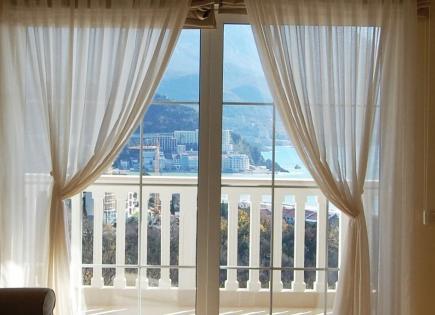 Villa for 1 200 000 euro in Becici, Montenegro