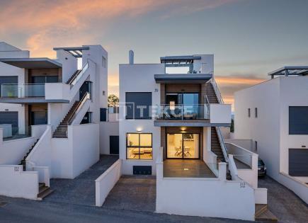 Penthouse for 360 000 euro in San Miguel de Salinas, Spain