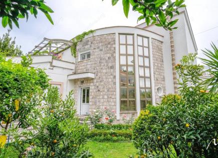 Haus für 330 000 euro in Herceg-Novi, Montenegro